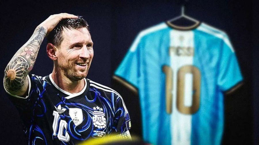 Messi unveils Argentina farewell jersey