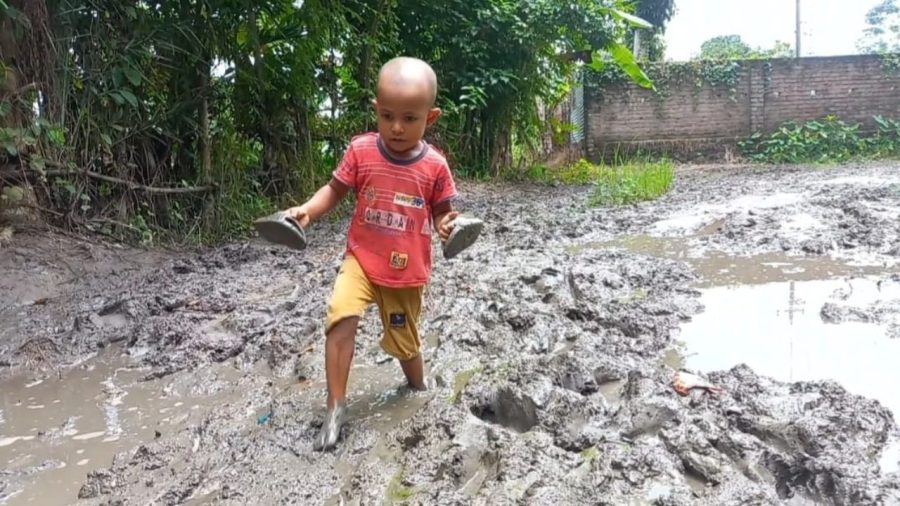 Rain traps 20,000 Madaripur residents in mud