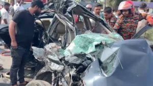 Four killed, 5 injured in Munshiganj road crash