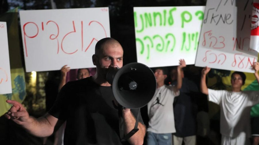 Rachel Szor’s family home targeted after “NAZA” wins at Venice