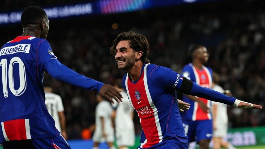 Torres hat-trick powers PSG to Champions League rout