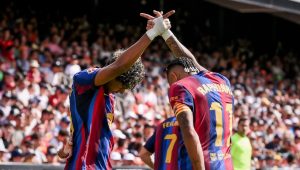 Yamal double powers Barcelona to 5-0 rout of Valencia