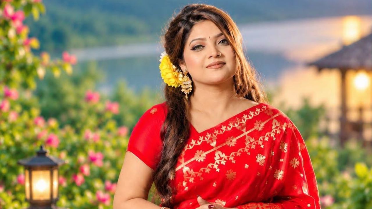 Singer Salma loses father