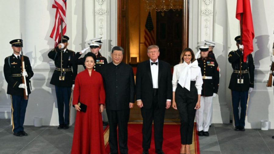 Trump hosts Xi for lavish dinner as tensions persist