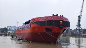 Khulna Shipyard launches modern tugboat ‘Tiakhali-4’
