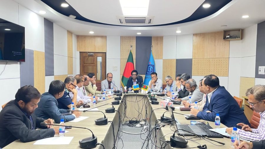 UGC meets VCs to roll out third language education
