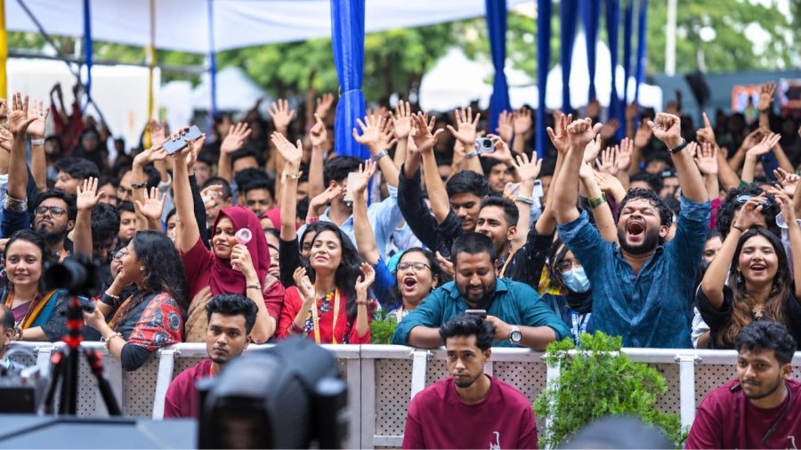 ULAB welcomes freshers with music, sustainability