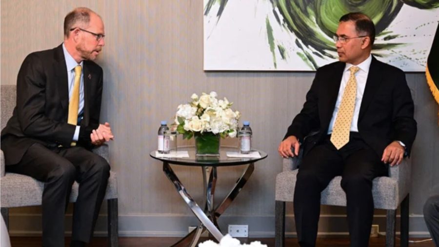 PM discusses healthcare modernisation with Gates Foundation CEO