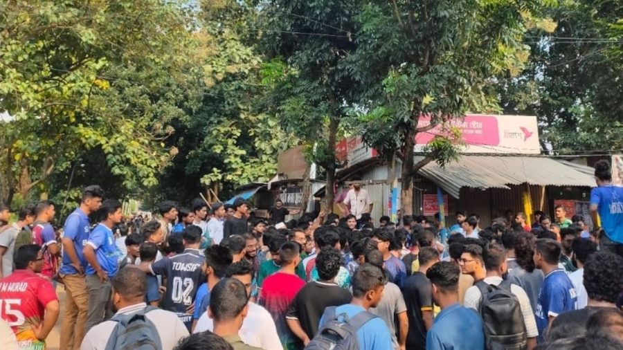 Two JU hall students clash over shop ownership, at least 9 injured