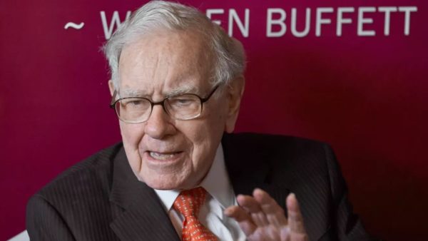 Warren Buffett steps down as Berkshire chairman 