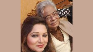 Dithi honours father with ‘Ghorir Kata’