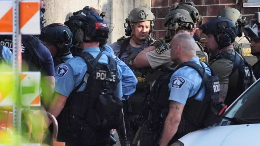 2 killed, suspect dead in Minneapolis shooting