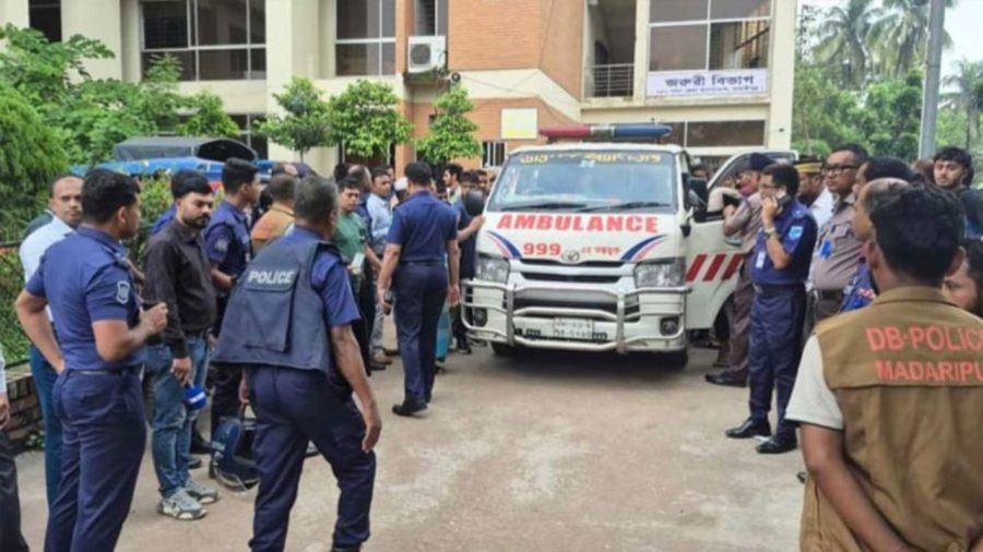 Police officer killed, 9 injured as van overturns in Madaripur