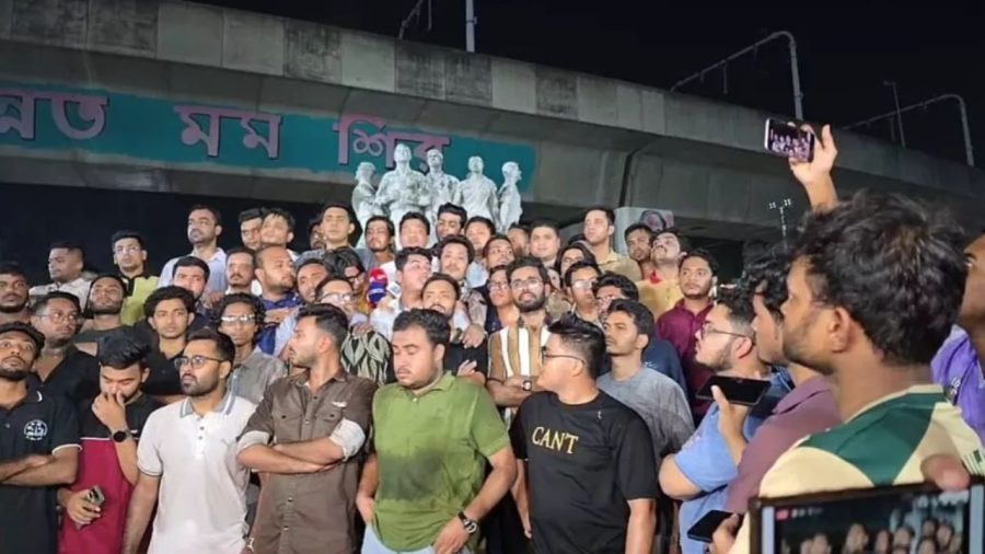 JCD holds protest rally over cocktail explosions at DU