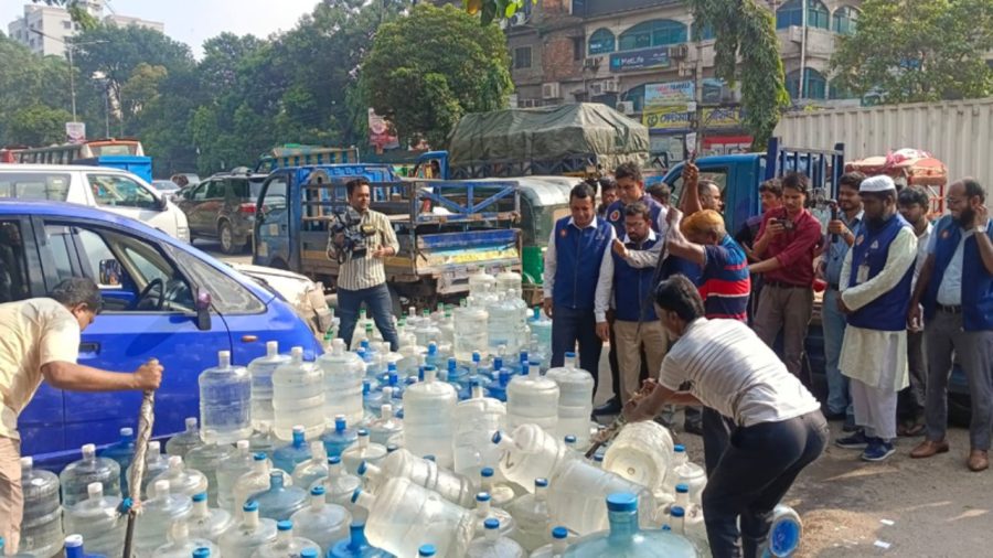 BSTI destroys over 600 unhygienic water jars in Motijheel