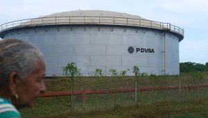 US taps Venezuelan oil, but will fuel prices fall