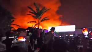 Devastating fire guts 5 jhut warehouses, house in Ashulia