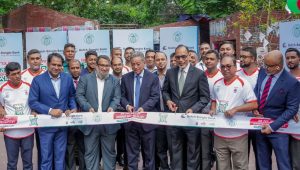 Bangla QR push takes cashless payments to Banani market
