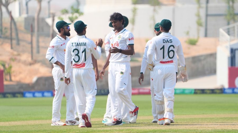 Rahmat’s departure brings Bangladesh closer to victory before final day