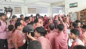 Students protest primary section reopening in Barishal