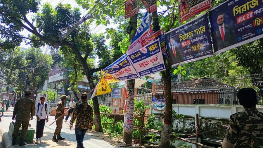 CCC removes over 150 unauthorised posters, banners in Ctg