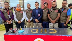 80 gold bars recovered from two airline staff at Dhaka airport