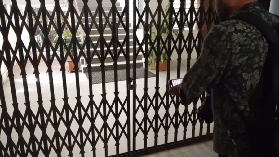 CUET students lock VC office after ultimatum expires