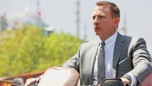 Daniel Craig’s ‘Skyfall’ suit leads James Bond auction