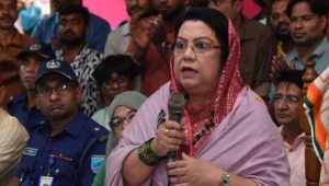 Food minister gives donations at 12 puja mandaps in Manikganj
