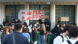 400 French schools closed as student protests escalate