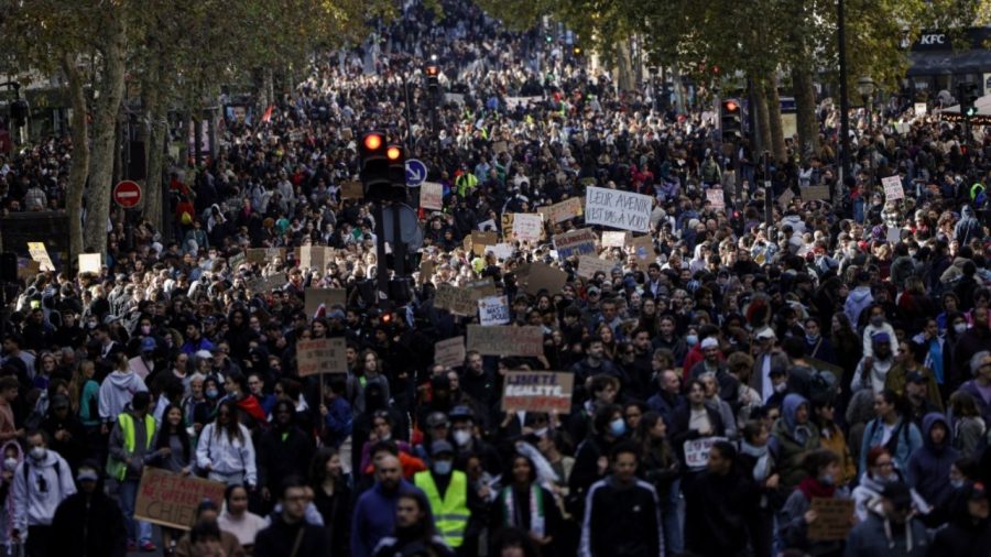 France to deploy troops ahead of Saturday protests