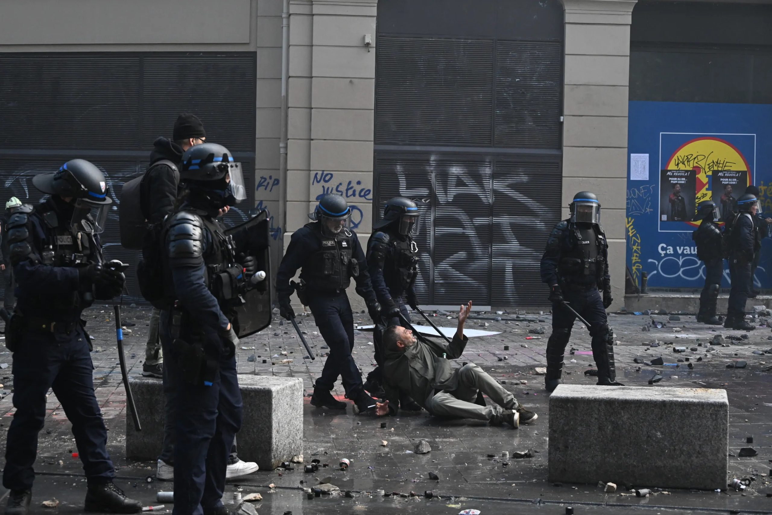 French riot