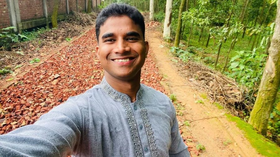 Youth dies after alleged mugging, push from moving train in Dhaka