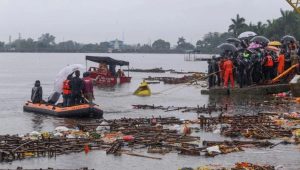 13 children die after festival boat capsizes in India