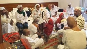 50 Umrah pilgrims from Pabna stranded in Saudi Arabia