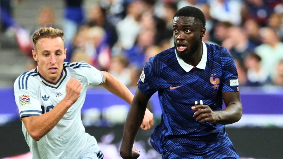 Italy hold 10 man France to draw in Paris