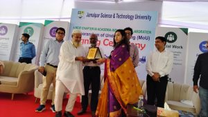 JSTU signs 5 MoUs to deepen industry research ties