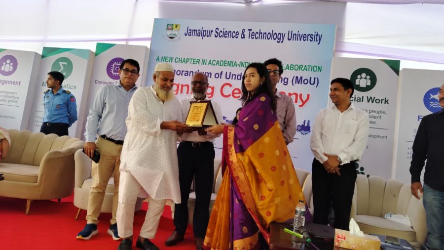 JSTU signs 5 MoUs to deepen industry research ties