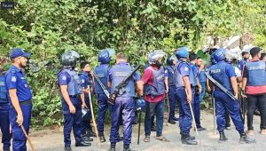 25 injured, 25 houses ransacked in Jhenaidah factional clashes