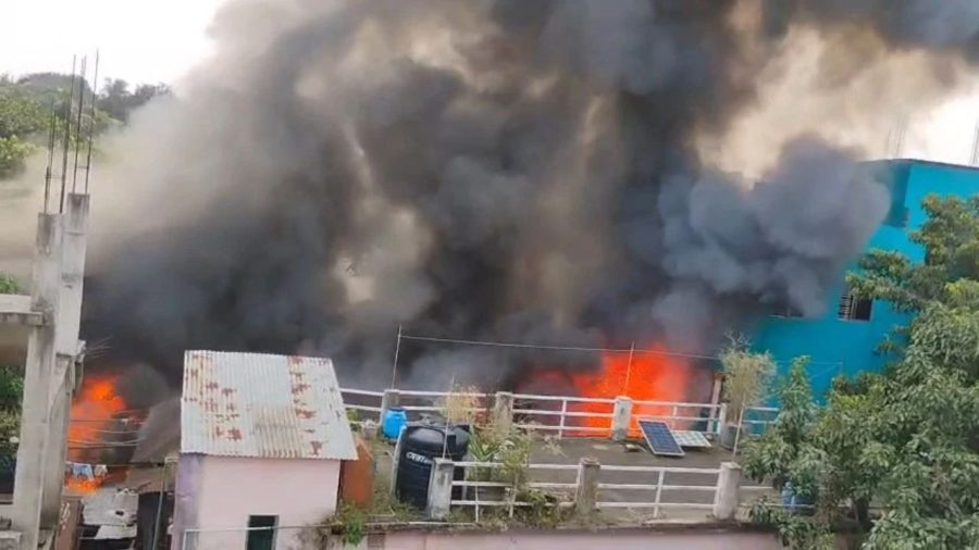 Fire guts house, fertiliser godown in Kishoreganj, damage estimated at Tk1.2cr