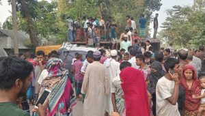 Five of a family killed as truck hits auto-rickshaw in Kurigram