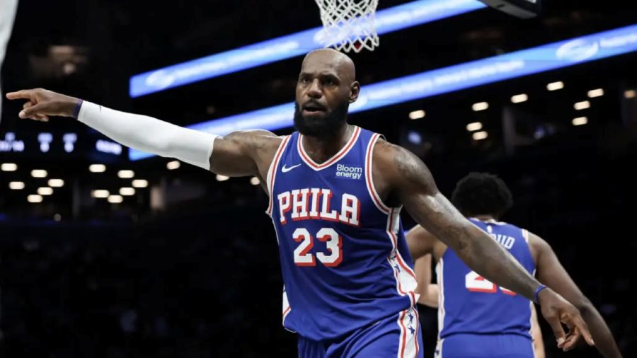 James shines in pre-season debut for re-tooled 76ers