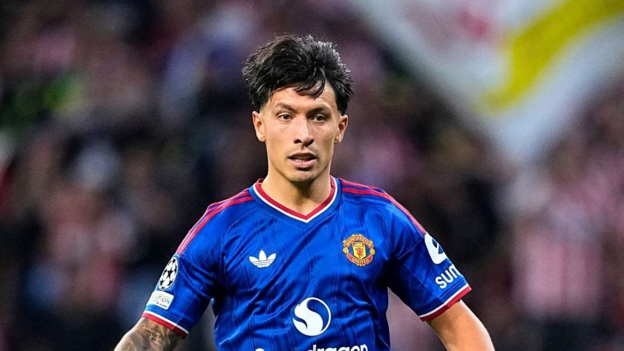 Carrick plays down Martinez outburst as Man Utd move on