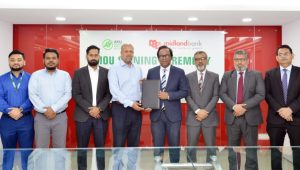 Midland, Akij tie up to accelerate electric vehicle financing