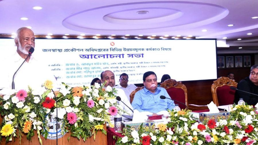 Govt open to constructive criticism, says Moyeen Khan
