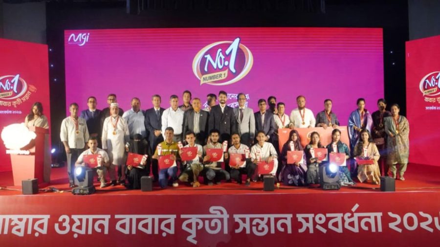 No.1 honours 135 GPA-5 achievers, tea stall owner parents