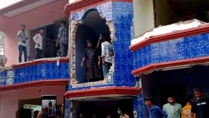 Mob demolishes accused rapist’s house in Pabna, loots soil to dig pond