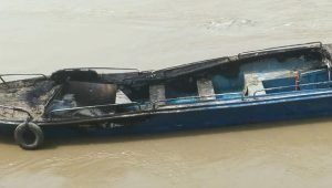 Two speedboats set on fire in Padma River
