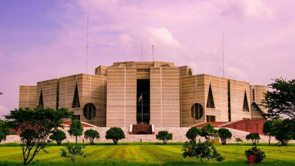 Overseeing national election: Caretaker row rekindles fears of past conflicts