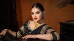 Pori Moni embraces vintage glamour in latest photos